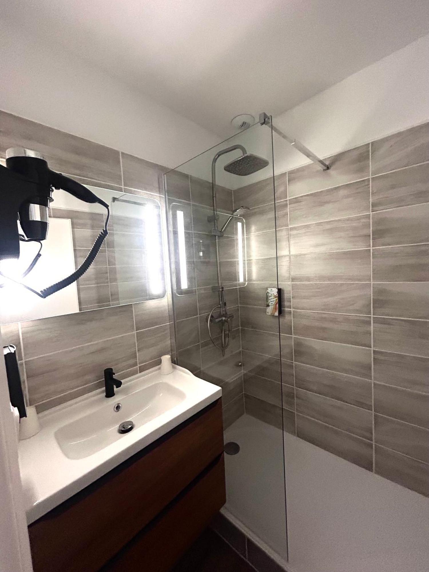 Sure Hotel By Best Western Saint-Quentin Ouest Holnon Exterior foto