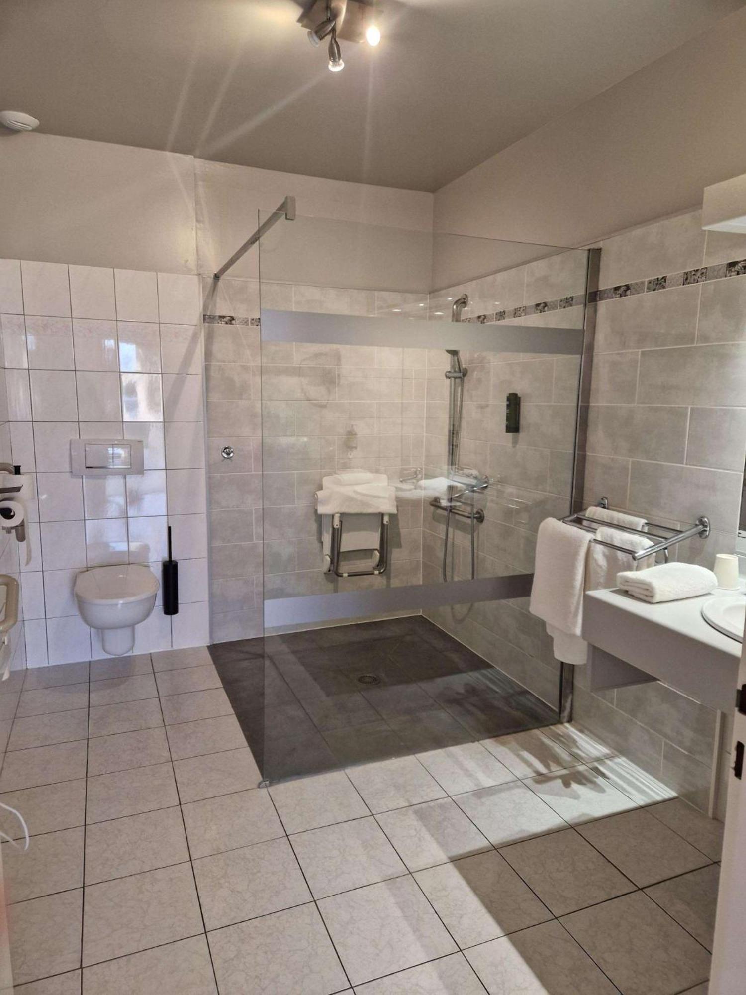 Sure Hotel By Best Western Saint-Quentin Ouest Holnon Exterior foto