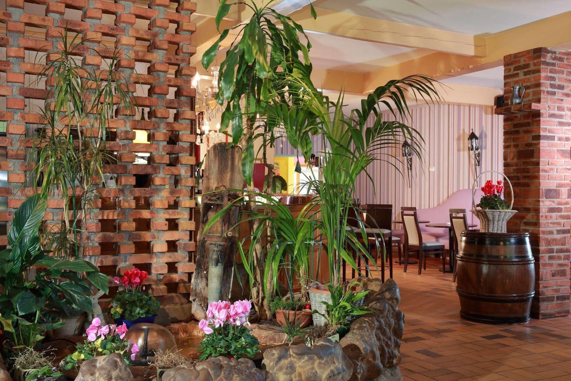 Sure Hotel By Best Western Saint-Quentin Ouest Holnon Exterior foto